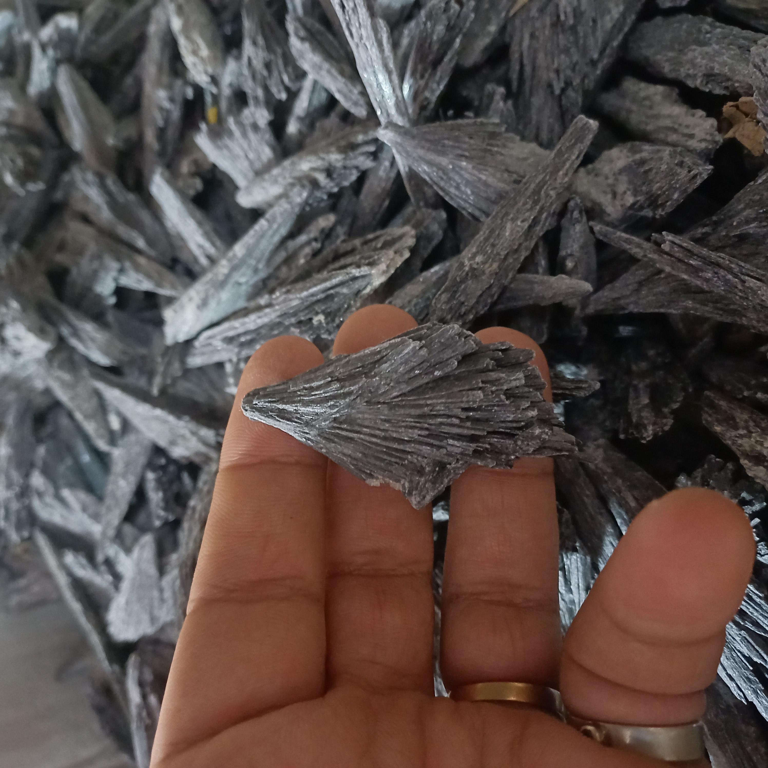 kyanite, healing , energy , natural , free form, rough
