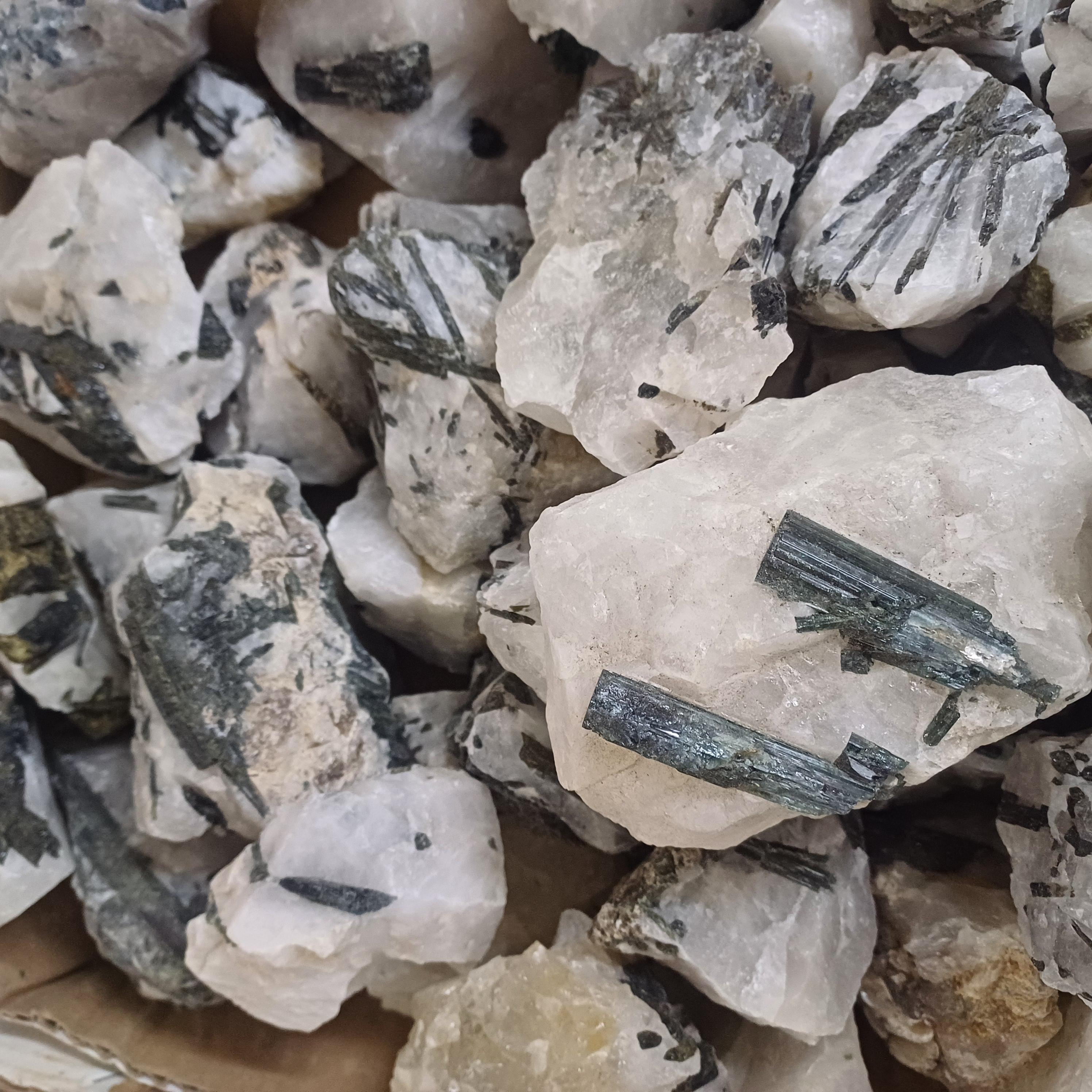 tourmaline , quartz , black tourmaline , druzy