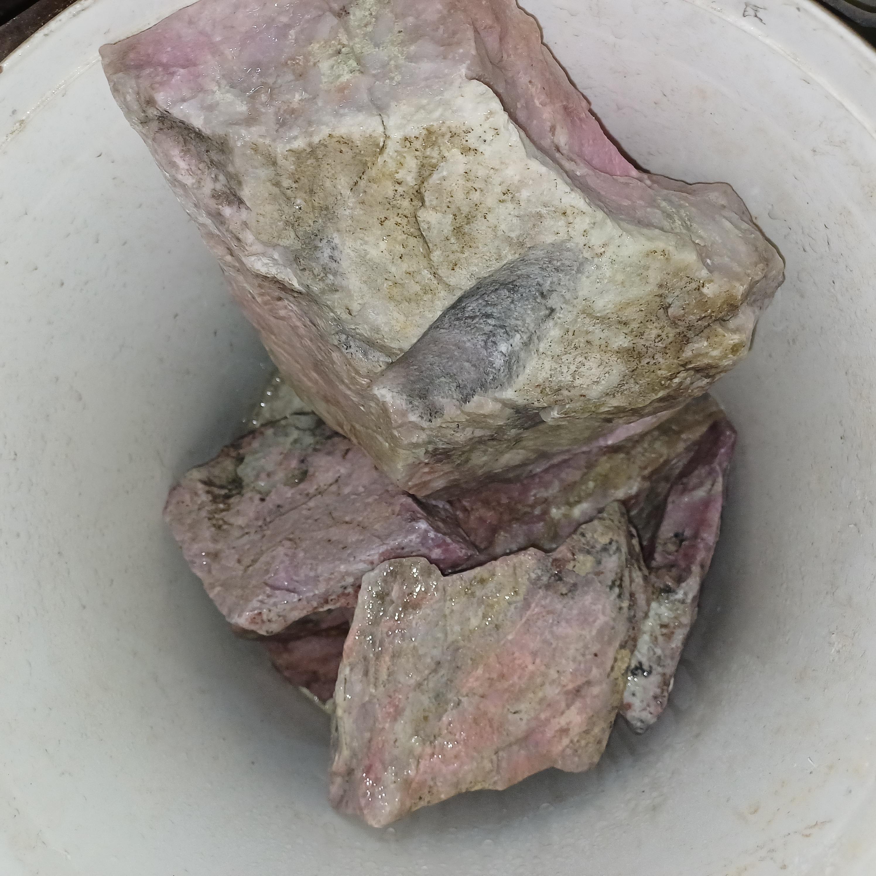 natural , rough , semi-precious gemstone rough , gemstone , moonstone , pink , pink moonstone